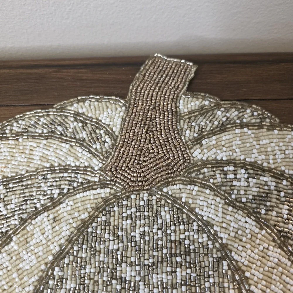 4 Bed Bath & Beyond Beaded Pumpkin Placemats Gold Ivory Fall Thanksgiving